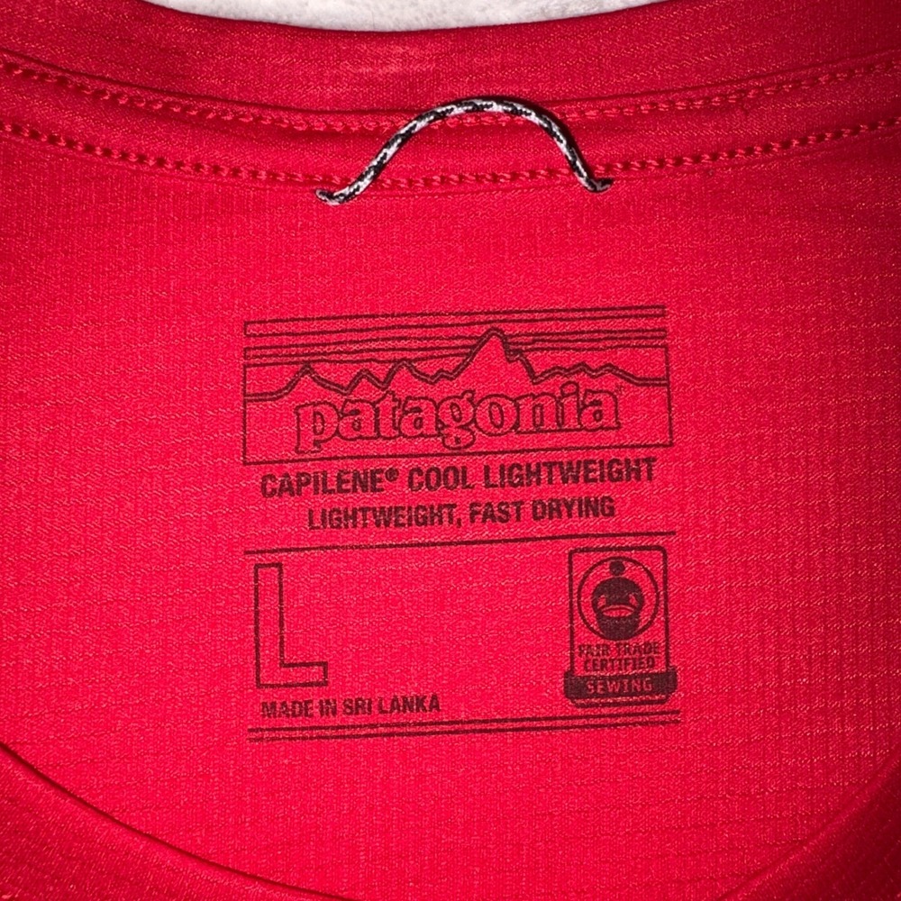 PATAGONIA Capilene Cool Lightweight Shirt Mens L Red Fast Drying Athletic Tee - Picture 3 of 10